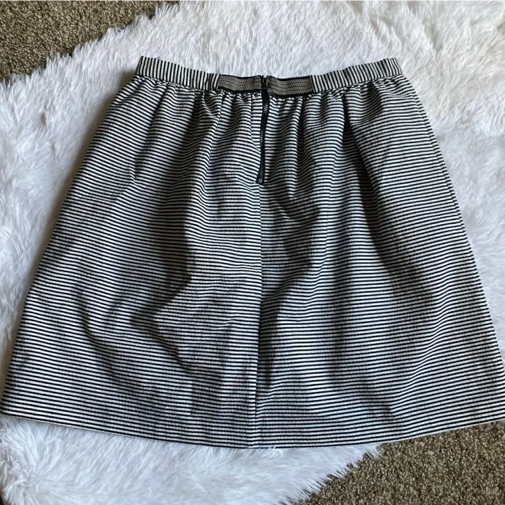 Alice + Olivia Francy’s Skirt Striped Mini Elastic Waist Zipped Back Lined‎ Sz 6